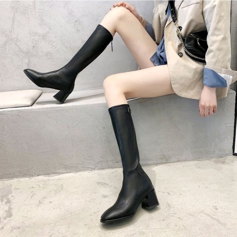 Bốt đùi nữ da lỳ cao 5p có 2 mầu đen và kem mã LC33