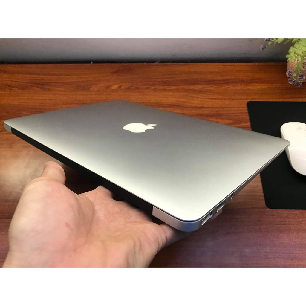 Macbook Air 2015 thế hệ cực mới, máy đẹp như mới bóc hộp