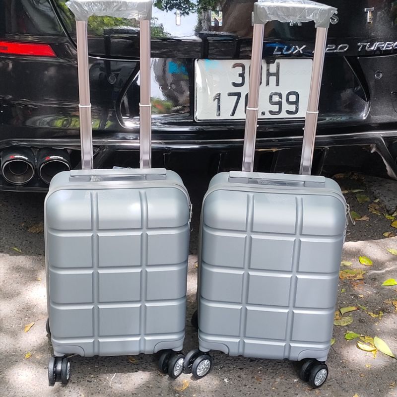 VALI KÉO NHỰA DẺO HÙNG PHÁT 16 INCH 839