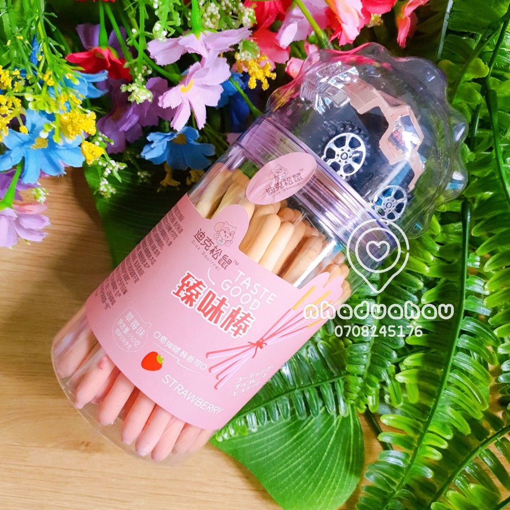 Một hủ bánh que phủ kem sô cô la vị dâu/ việt quất/matcha trà xanh kèm xe hơi đồ chơi cute Hongkong hủ 150gam