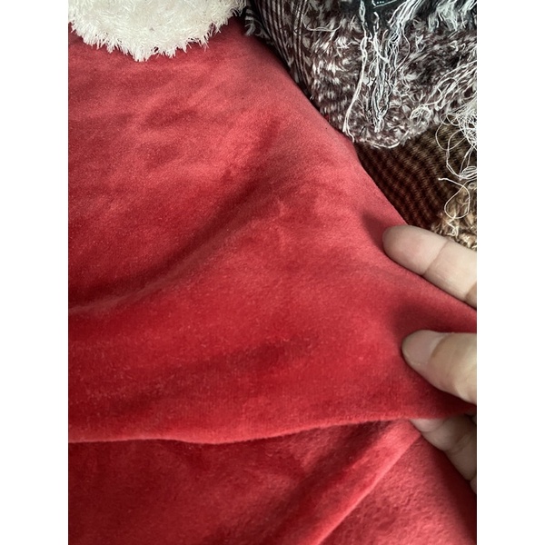 Vải nhung đỏ 70k=1kg =1m