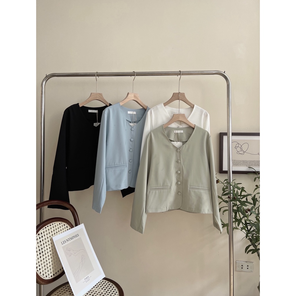 Áo blazer cổ tim túi hộp AK-9107, áo vest nữ cổ tròn khuy bọc hàn