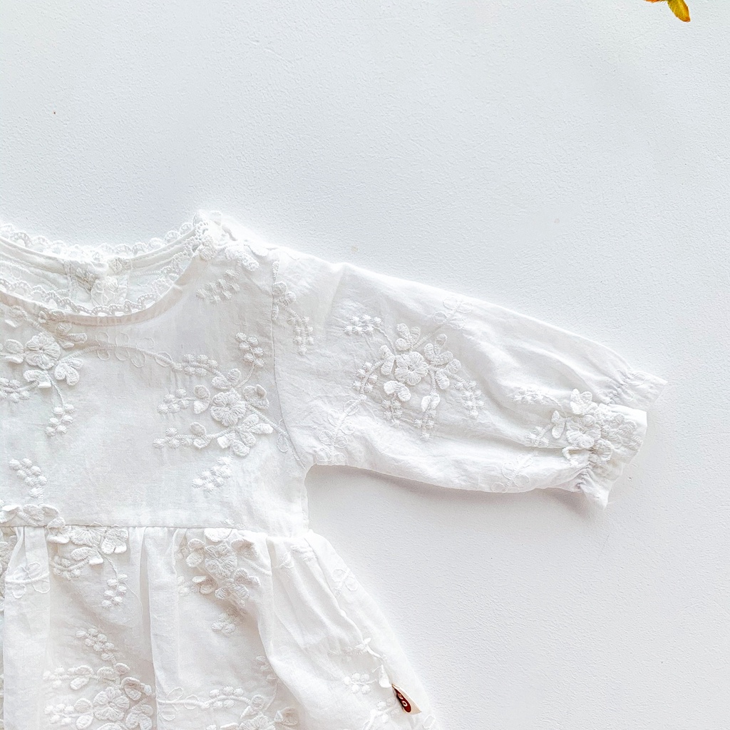 Bộ áo liền quần tay dài phối ren xinh xắn cho bé gái sơ sinh