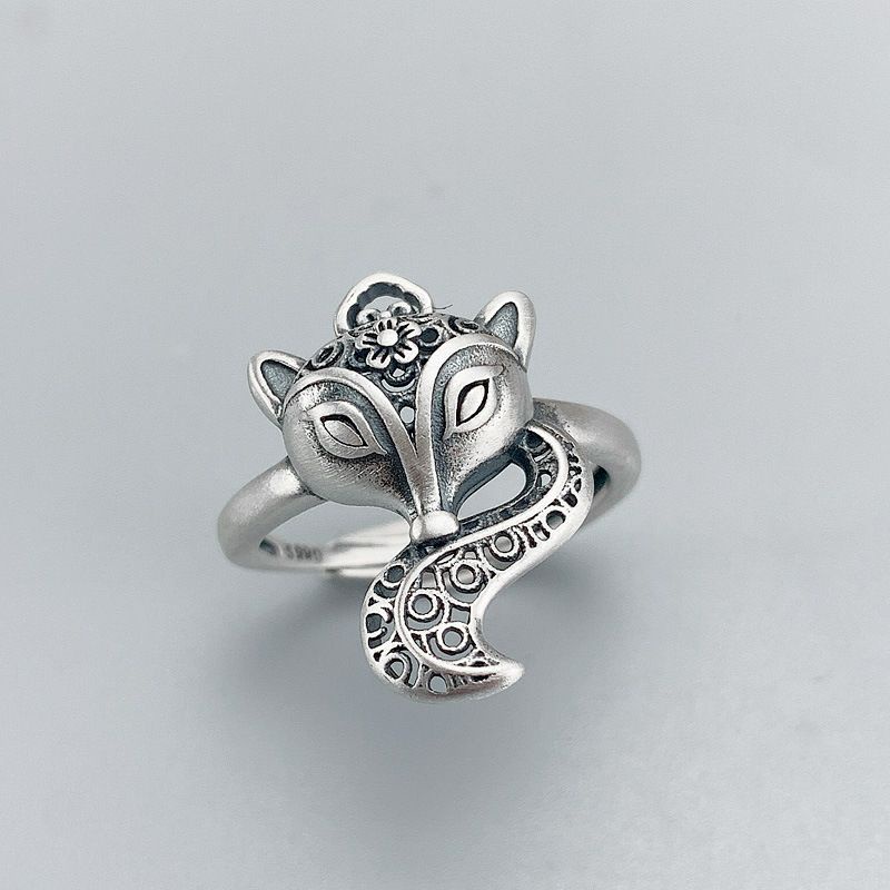 Nhẫn hồ ly bạc thái