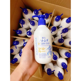 Sữa dưỡng thể chống nắng Hatomugi SPF 31 PA+++ và SPF 50+ PA ++++ dưỡng ngày