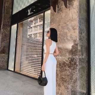 Áo ba lỗ ngược ôm body