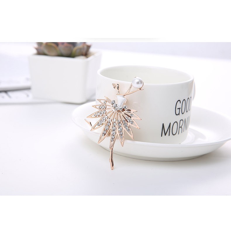 Cài áo thời trang Vintage dễ thương cô gái múa ballet GC289