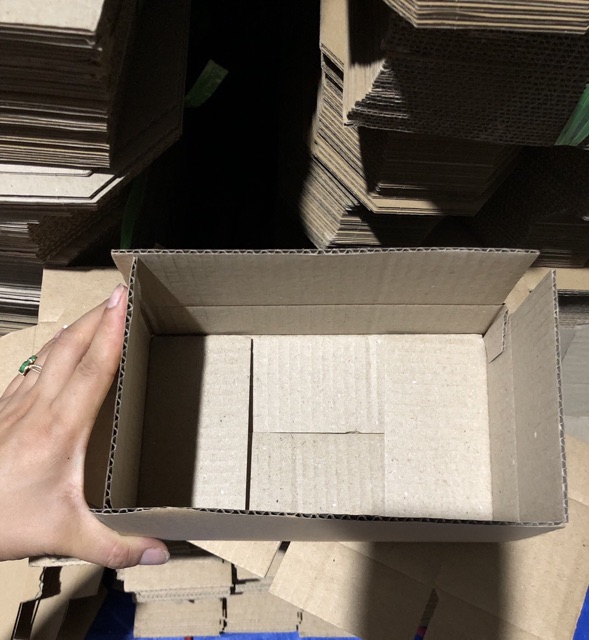 20x12x4 hộp carton đóng hàng giá rẻ