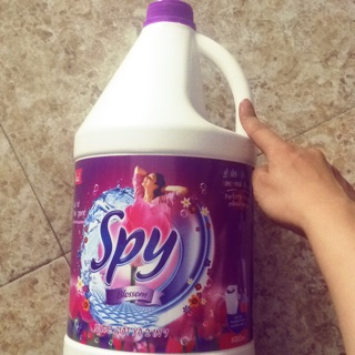 Nước giặt Spy tím hương nước hoa 3500ml