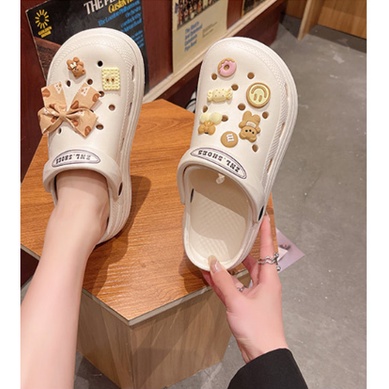 DÉP SỤC CROSS SIÊU NHẸ NỮ ĐẾ CAO 3CM TẶNG KÈM 9 STICKER