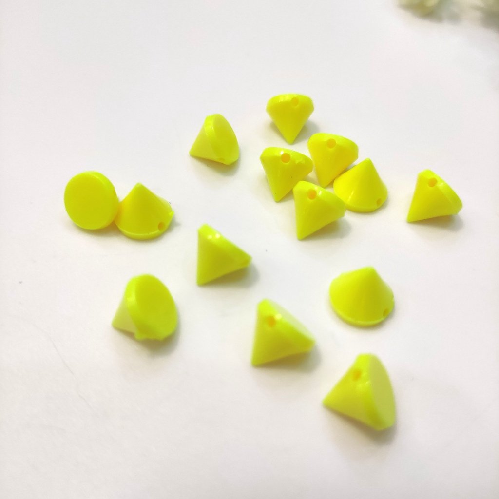 Đinh tán hình nón bằng nhựa trang trí handmade đồ da, giày dép, quần áo Pinky Shop