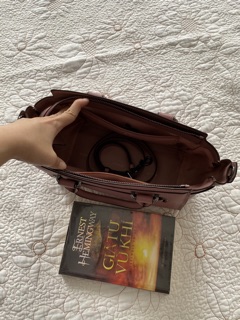 Túi Coach dòng da hạt tiêu