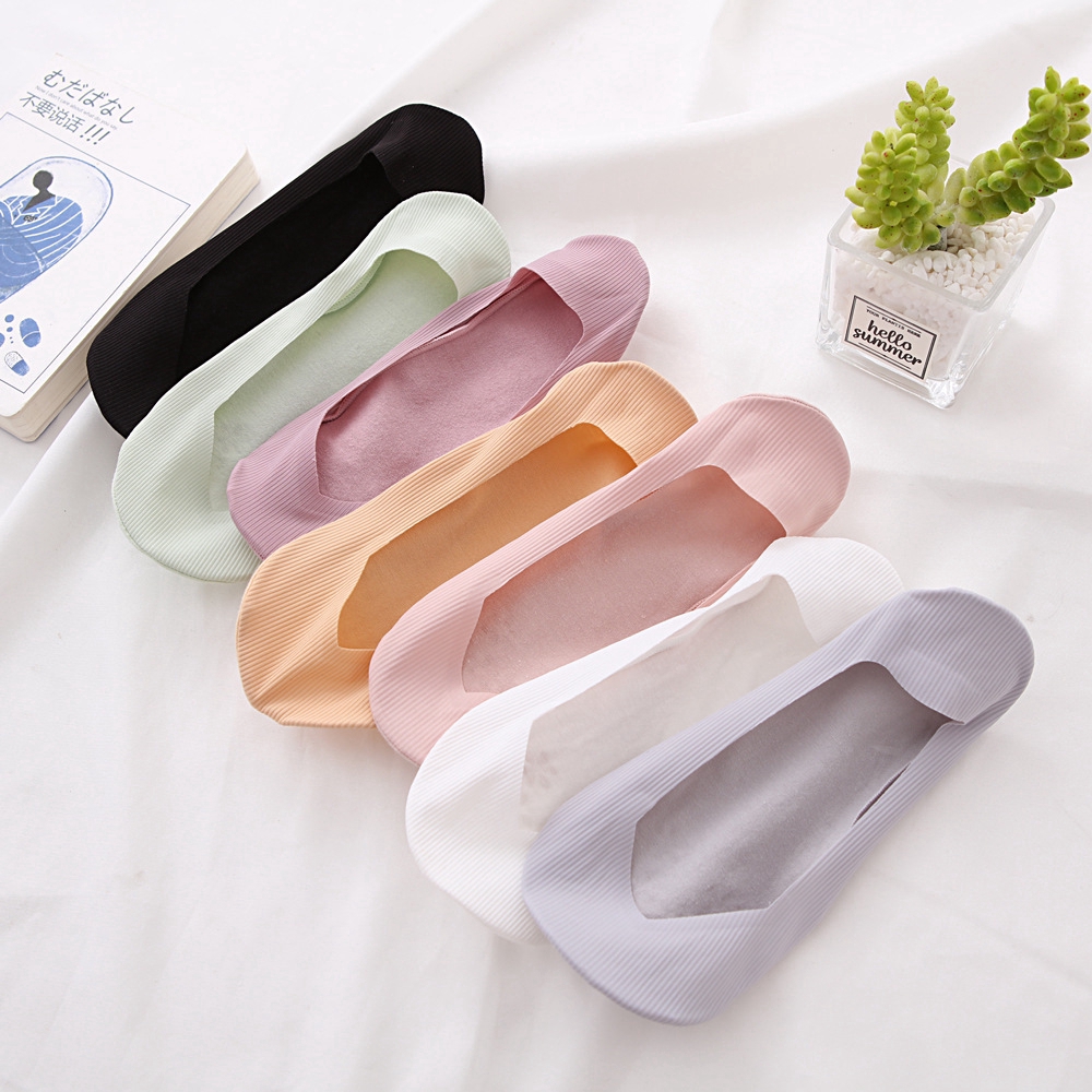 Đôi Tất Lụa Chống Trượt Cổ Ngắn Màu Trơn Thoải Mái Xinh Xắn Cho Nữ