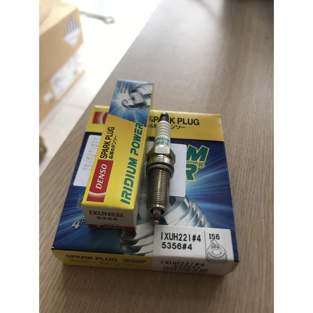 Bộ 4 Bugi Denso Iridium cao cấp IXUH22I cho xe Kia K3/ Sportage, Carens, Cerato+Huyndai Grand