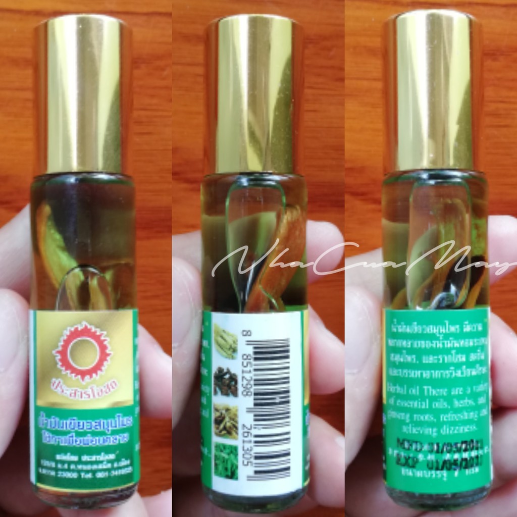 Dầu sâm thảo dược Mặt Trời Đỏ Thái Lan (nước xanh).