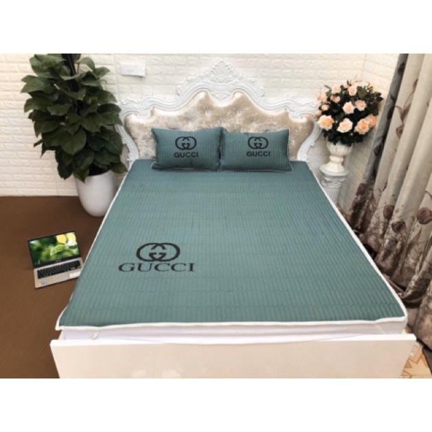 Set 3 Món Chiếu Điều Hoà Và 2 Vỏ Gối Đũi Mềm Mát Mùa Hè