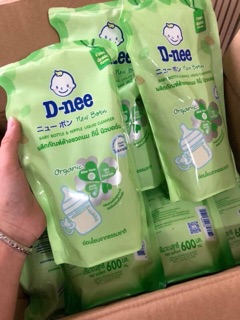 Nước rửa bình Dnee 600ml - Thái Lan