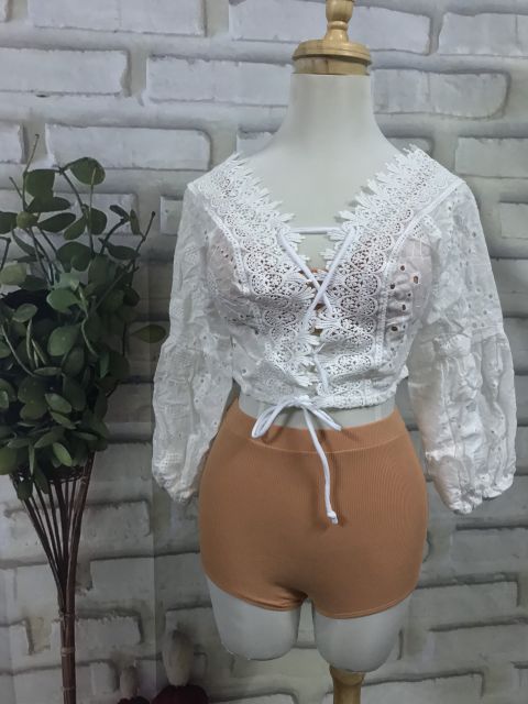 Set bikini 2 mảnh phối khoác ren