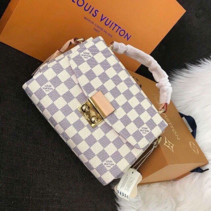 LV cặp Croisette trắng