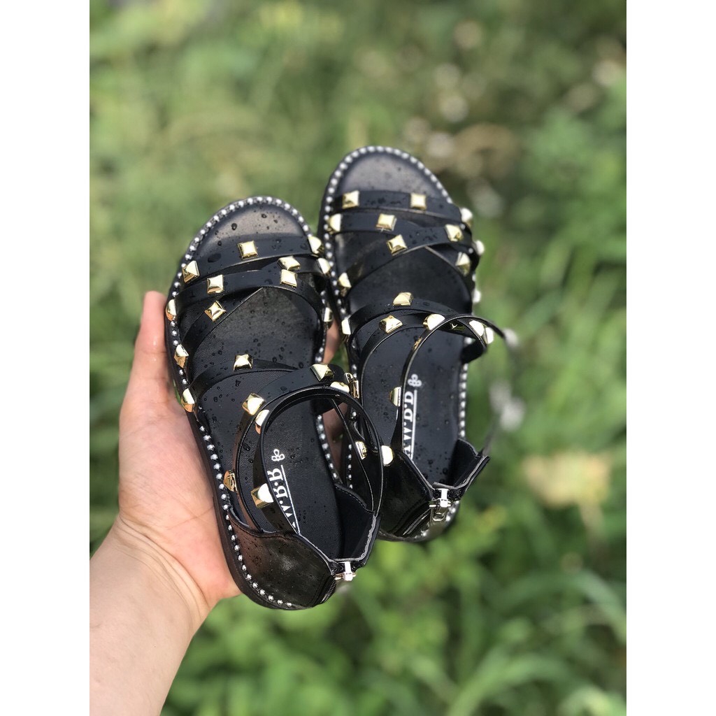 Sandal cổ cao hình đinh cho bé gái mã mới 811