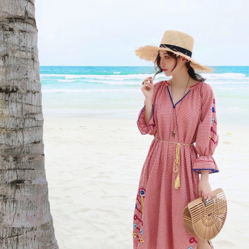 Váy bohemian dáng rộng thêu chấm bii