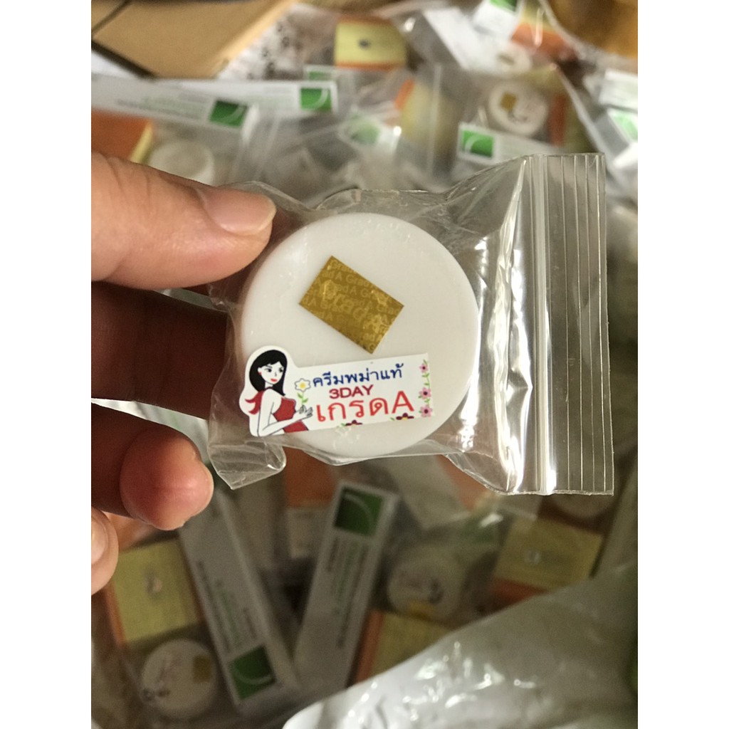 Bán 1 hũ tròn ban đêm clobetamil g thái lan