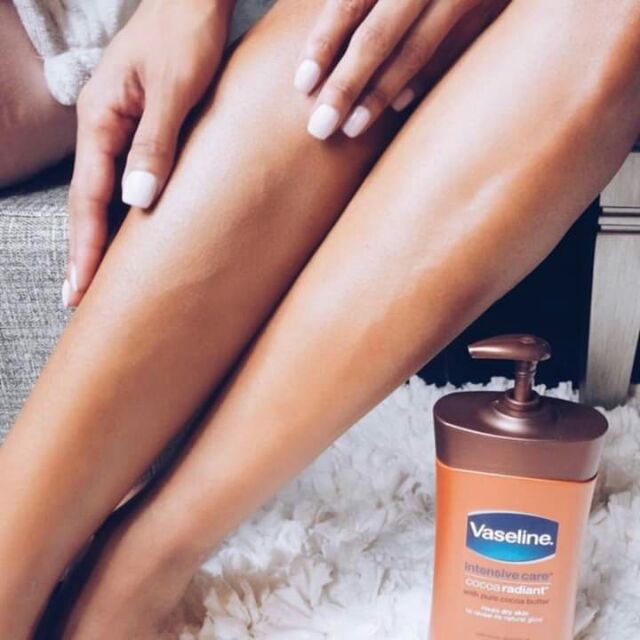 Sữa Dưỡng Thể Vaseline Total Moisture Cocoa Glow Lotion
Thể tích 725ml