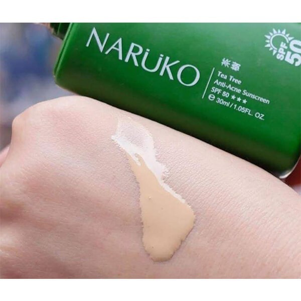 Kem Chống Nắng Cho Da Mụn Chiết Xuất Tràm Trà Naruko Tea Tree Anti-Acne Sunscreen SPF50/PA+++