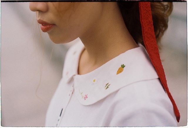 Đầm Linen babydoll thêu tên thủ công cực đáng yêu - Trà Sữa Hokkaido Dress