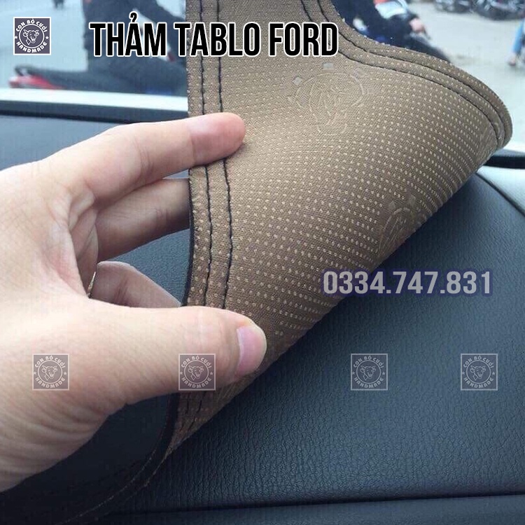 Thảm taplo ford Ranger Transit Ecosport Everest Explorer Fiesta bằng da vân Carbon bám dính tốt không mùi chống nóng