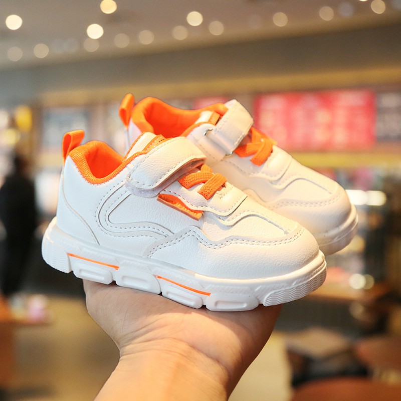 Giày sneaker trắng chống trượt thời trang cho bé