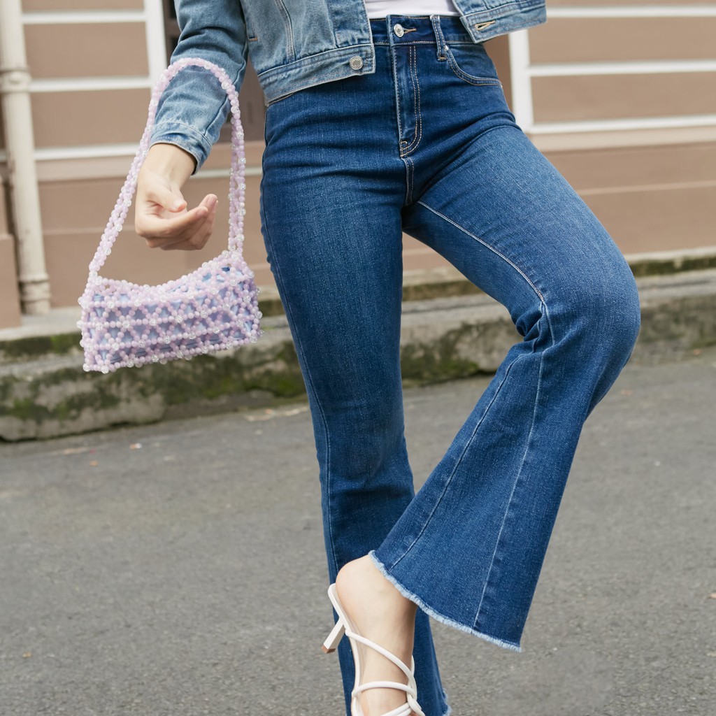 TheBlueTshirt - Quần Jeans Ống Loe Nữ Xanh Đậm - Edgy Flare Jeans - Elastic Blue