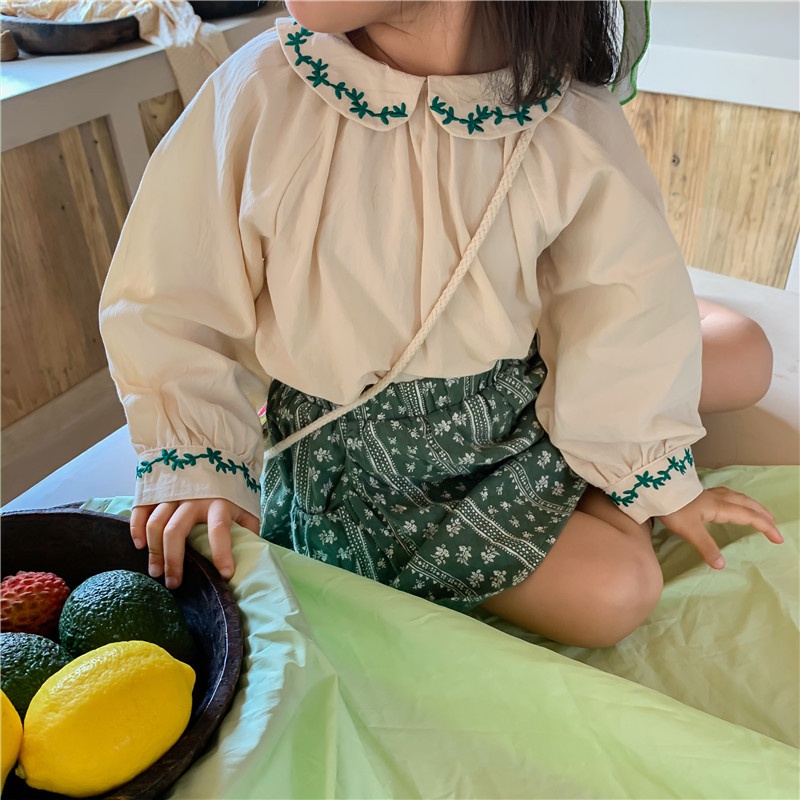 Set áo sơ mi thêu họa tiết và chân váy hoa phong cách Hàn Quốc thời trang mùa thu mới cho bé gái