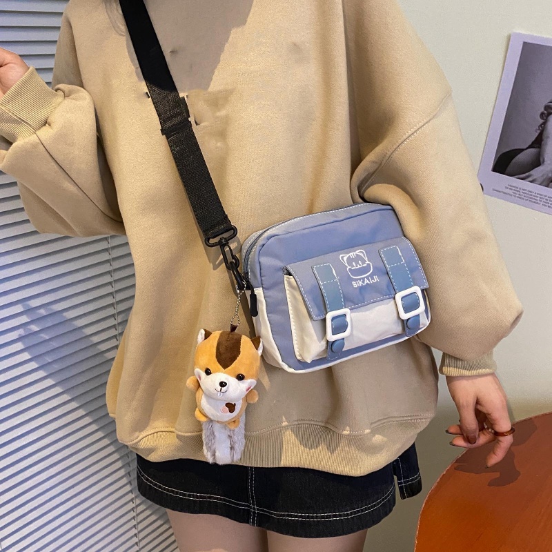 Túi Đeo Chéo Vai Bằng Nylon Họa Tiết Thêu Hình Gấu Có Thể Tái Sử Dụng Cho Nữ