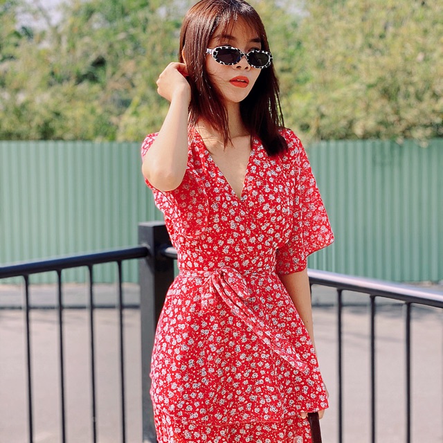 Jumpsuit họa tiết cột nơ eo dạo phố năng động cho nữ
