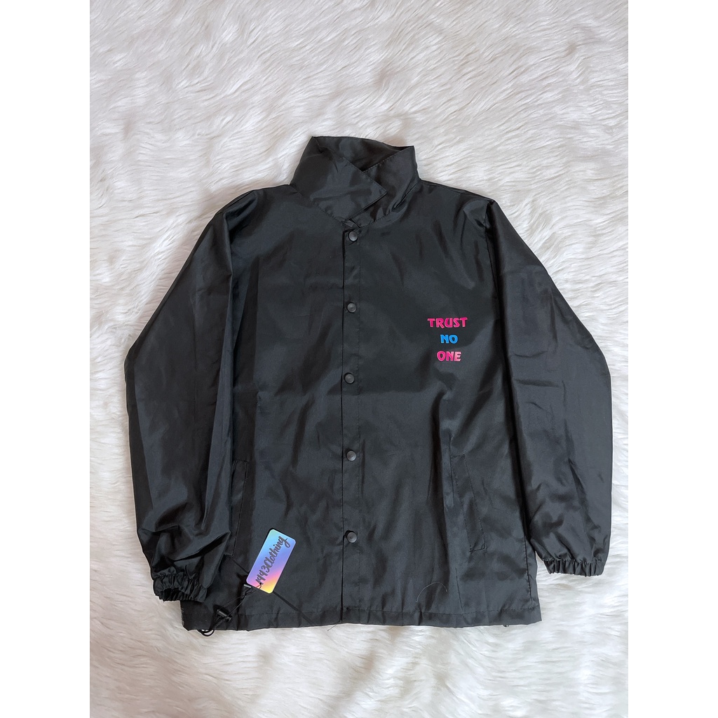 ÁO KHOÁC KAKI NÚT BẤM/ÁO JACKET ĐEN IN HÌNH TRUST NO ONE ,FREESHIPLOCAL BRAND HÀNG VNXK 2 LỚP CHÓNG NẮNG,1993CLOTHINGG