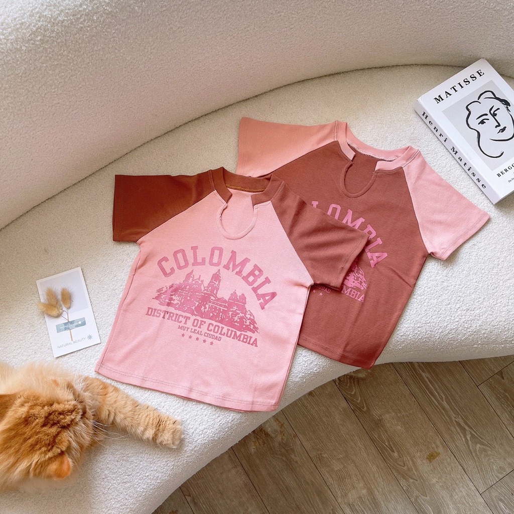 Áo croptop tay ngắn cổ khoét u in chữ Colombia cách điệu siêu hot