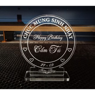 Quà sinh nhật khắc theo yêu cầu