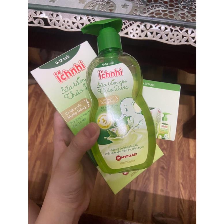 Sữa tắm gội thảo dược Ích Nhi 200 ml - An toàn cho bé
