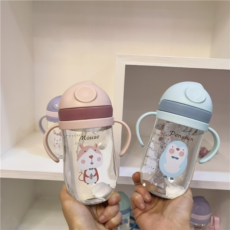 Mới Bình Uống Nước Có Tay Cầm Và Dây Nâng Tiện Dụng Cho Bé Tập Uống MY0189