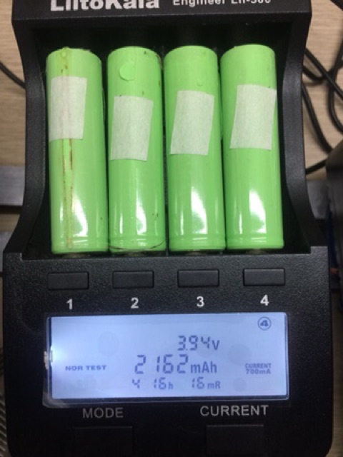 Pin 18650 dung lượng 2200mAh ( pin cũ tháo máy)