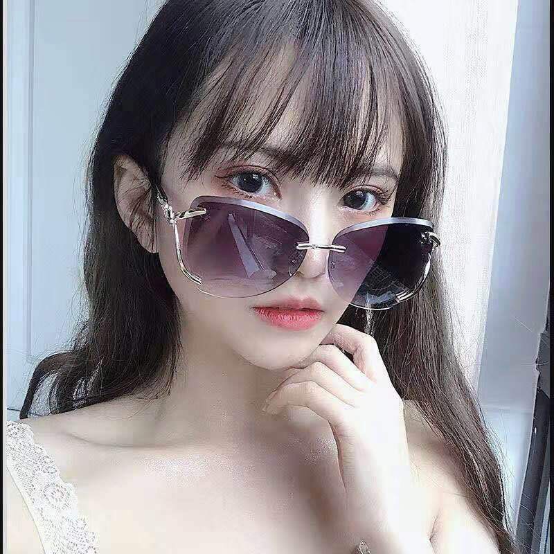 Kính mát nữ đính đá Đẹp đi ngày đi đêm , chống tia UV400 màu sắc thời trang