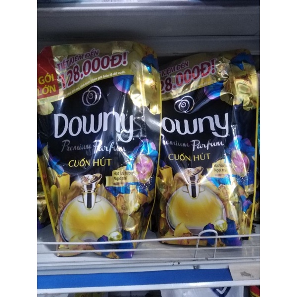 Nước xả vải Downy cuốn hút 2,2l