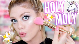 Phấn highlight Too Faced Rainbow Strobe Highlighter