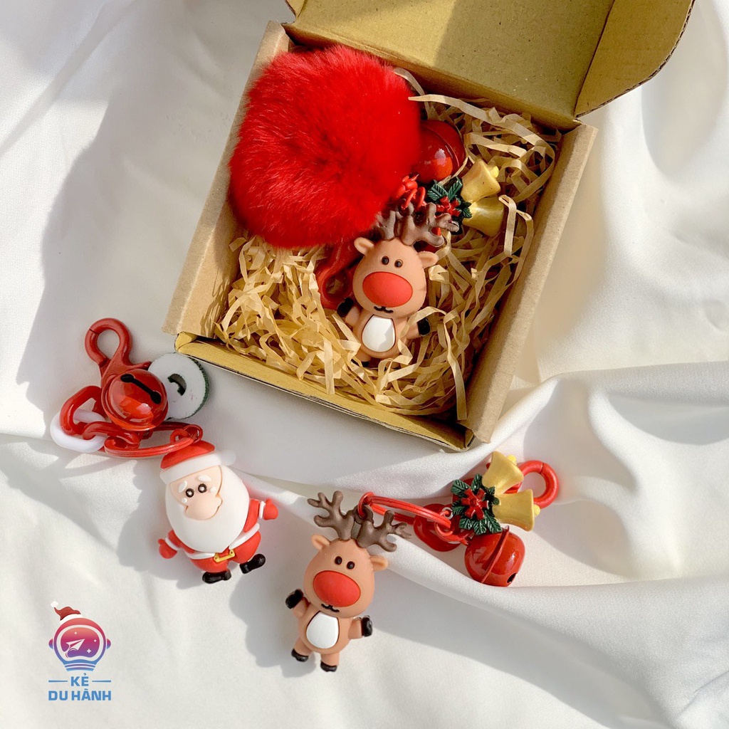 Móc chìa khóa Noel Kẻ Du Hành tuần lộc Santa