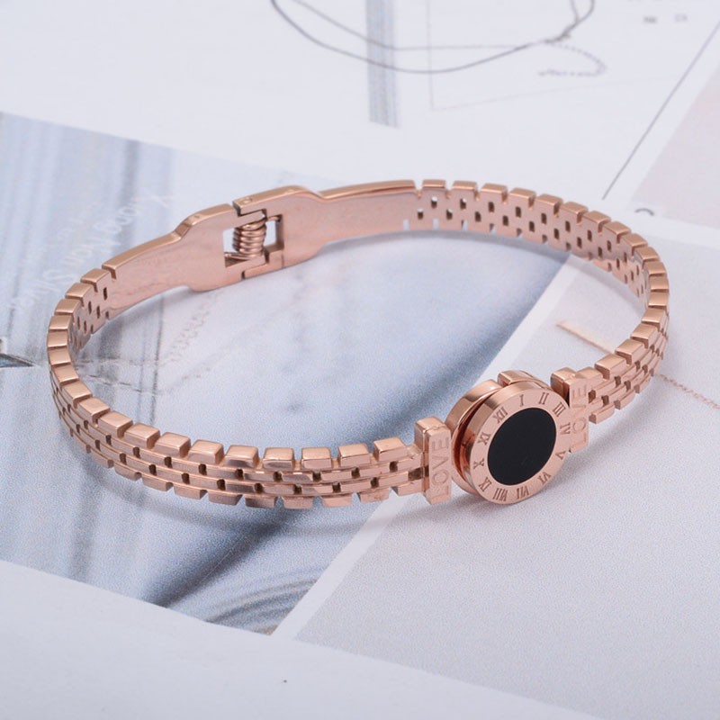 Vòng tay thép titan mạ vàng hồng phối mặt tròn có số La Mã phong cách Nhật Hàn