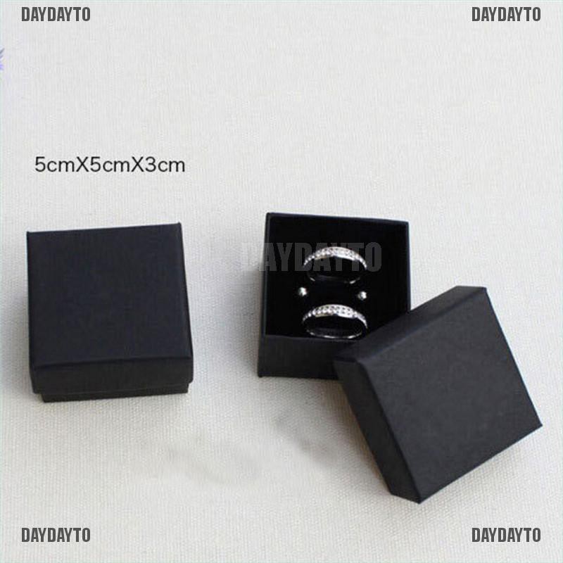 Hộp quà giấy đen đựng trang sức vòng tay vòng cổ hoa tai