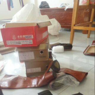 Giầy gửi Yen Long