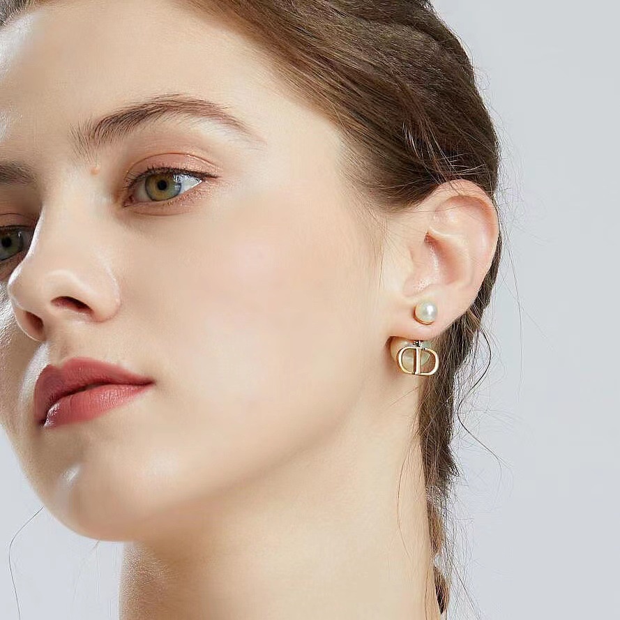 Khuyên Tai Ngọc Trai Tròn Họa Tiết Chữ Cái Thời Trang Cá Tính Cho Nữ