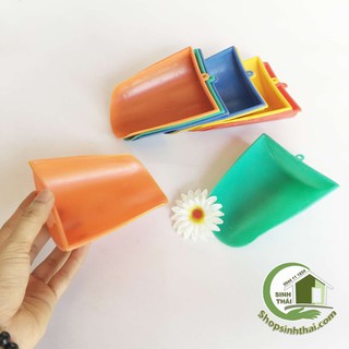 Đồ xúc gạo, xúc đất, xúc đồ ăn, xẻng xúc không cán - màu ngẫu nhiên